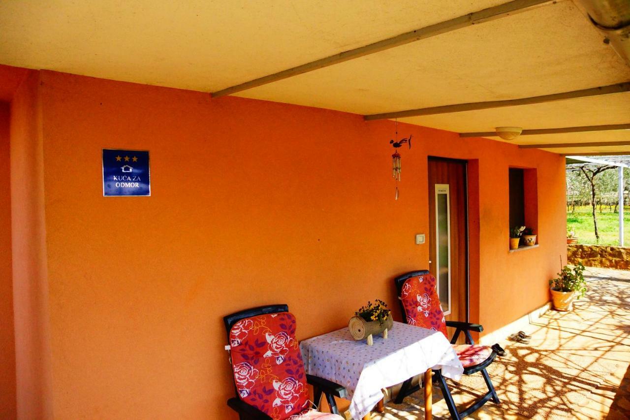 Holiday Home Bura Rovinj Bagian luar foto