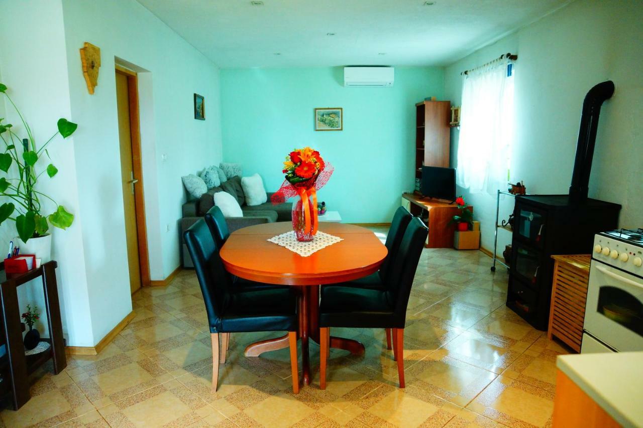 Holiday Home Bura Rovinj Bagian luar foto