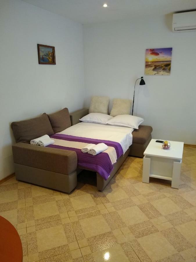 Holiday Home Bura Rovinj Bagian luar foto